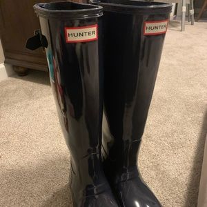 Navy Hunter Rain Boots Size 8